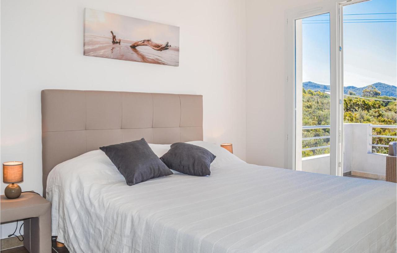 Awesome Apartment In Coti Chiavari With Kitchen Exteriör bild